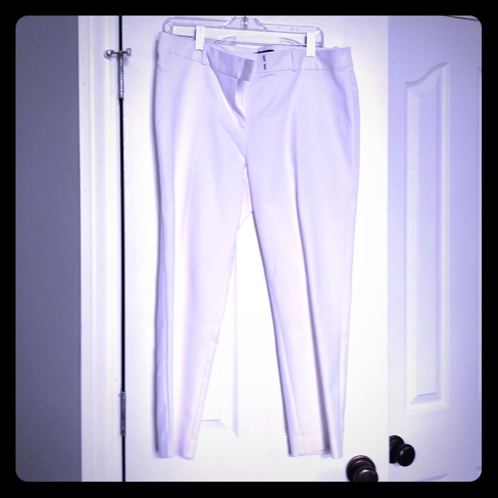 White Dress Liz Claiborne Capris